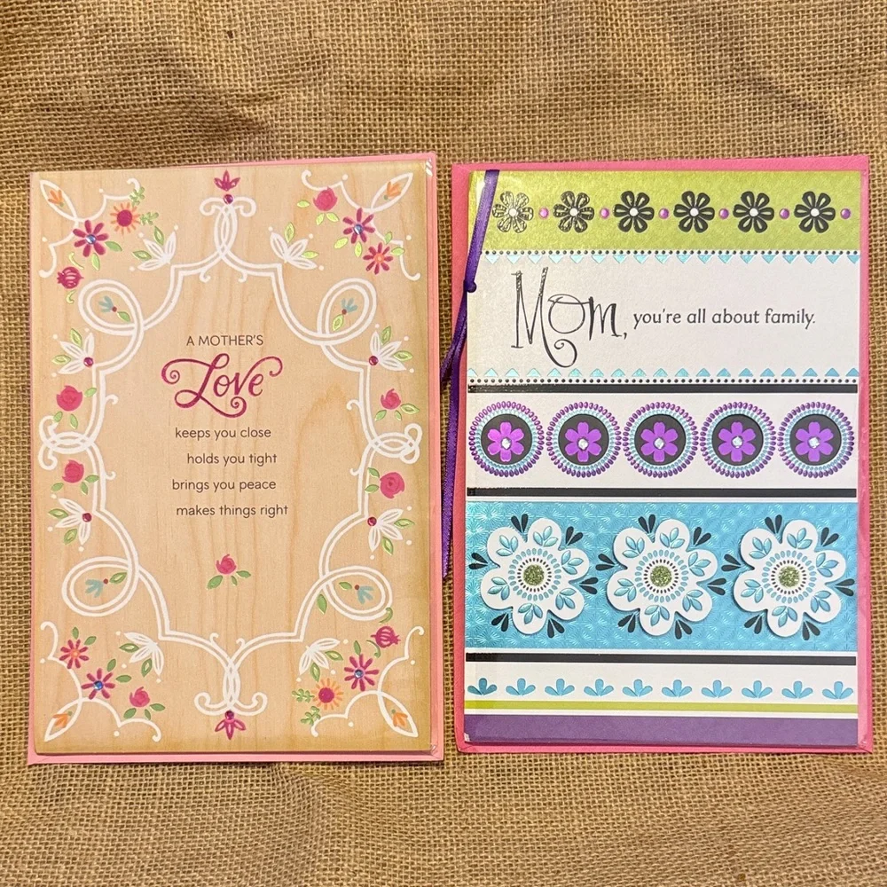 🌻 Bundle of 2 Hallmark Birthday Cards for Mom